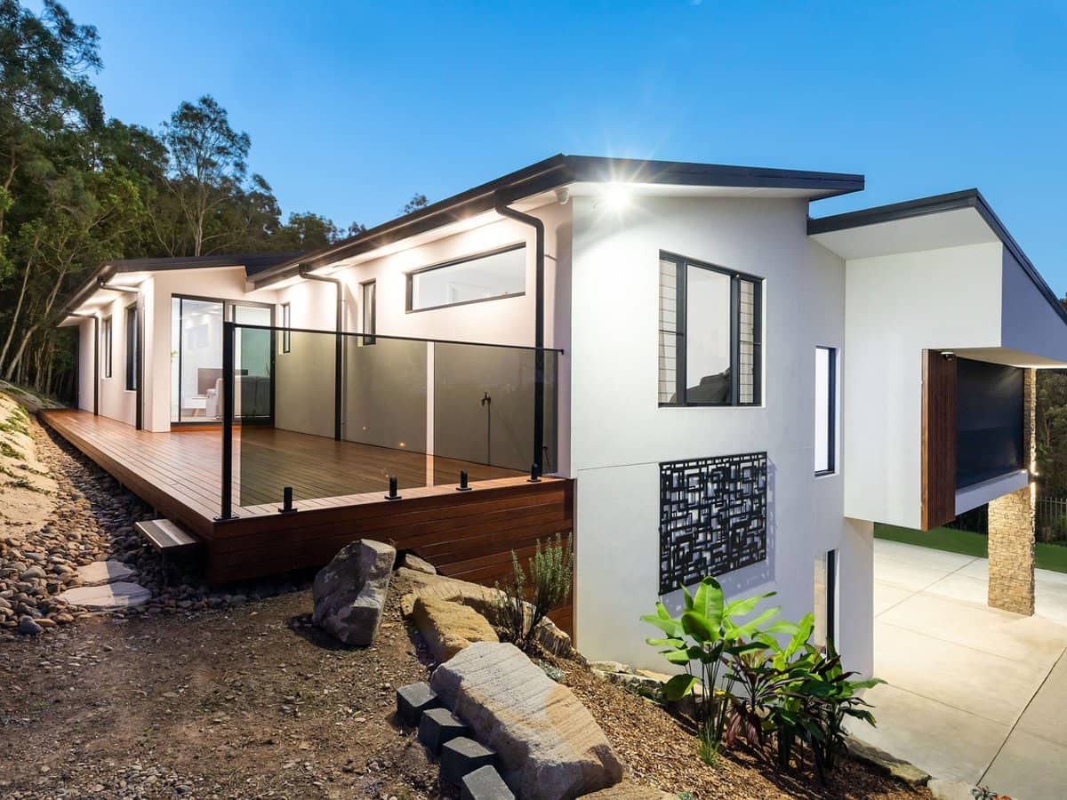 11 Brushwood Drive, PARKWOOD - Thumbnail 4