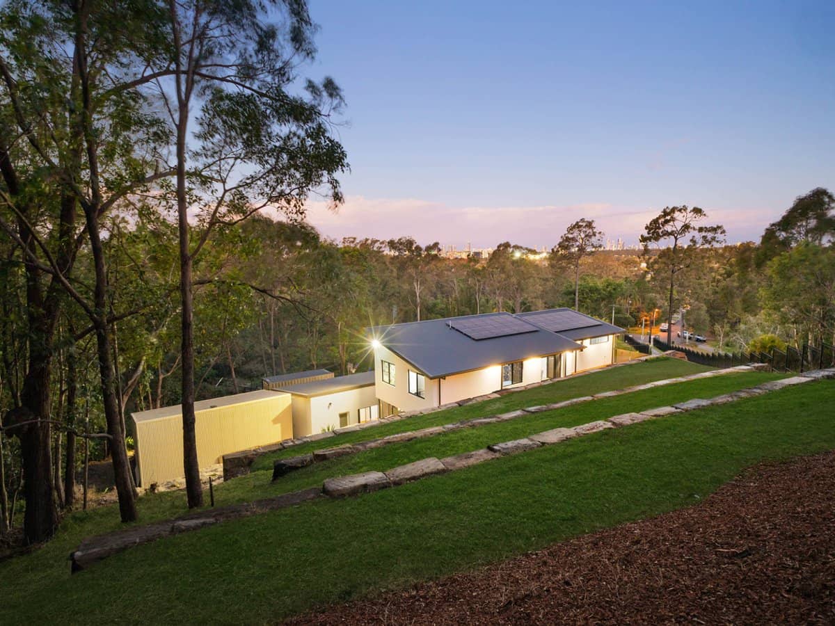 11 Brushwood Drive, PARKWOOD - Thumbnail 6