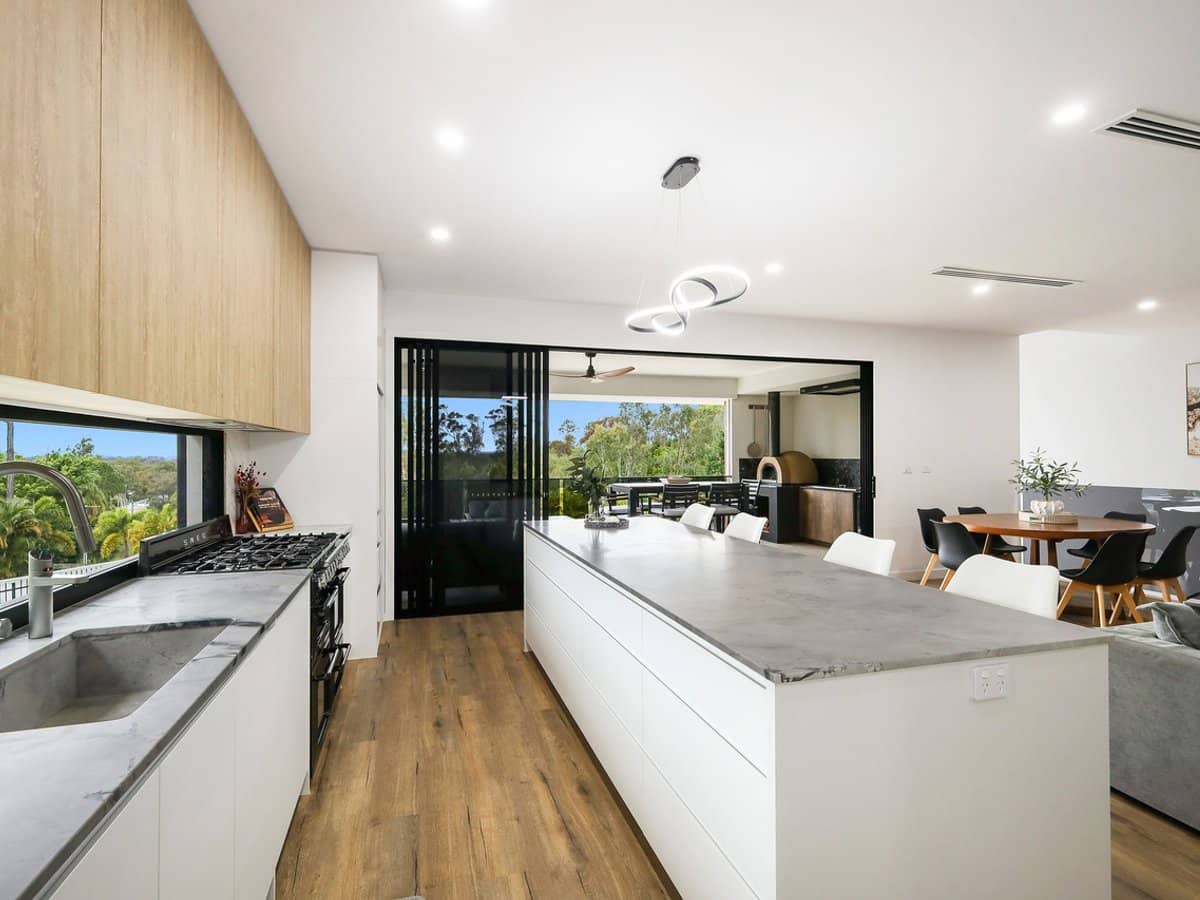 11 Brushwood Drive, PARKWOOD - Thumbnail 15