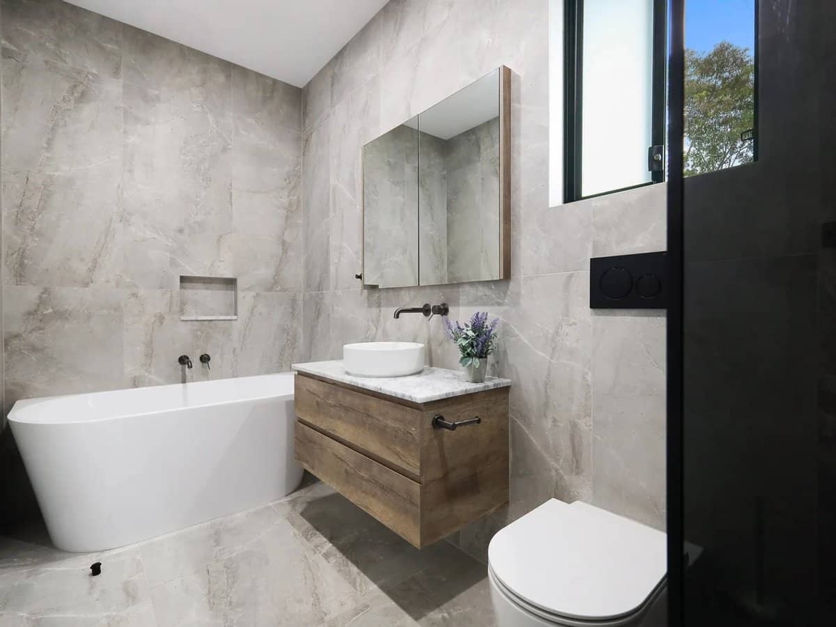 11 Brushwood Drive, PARKWOOD - Thumbnail 21