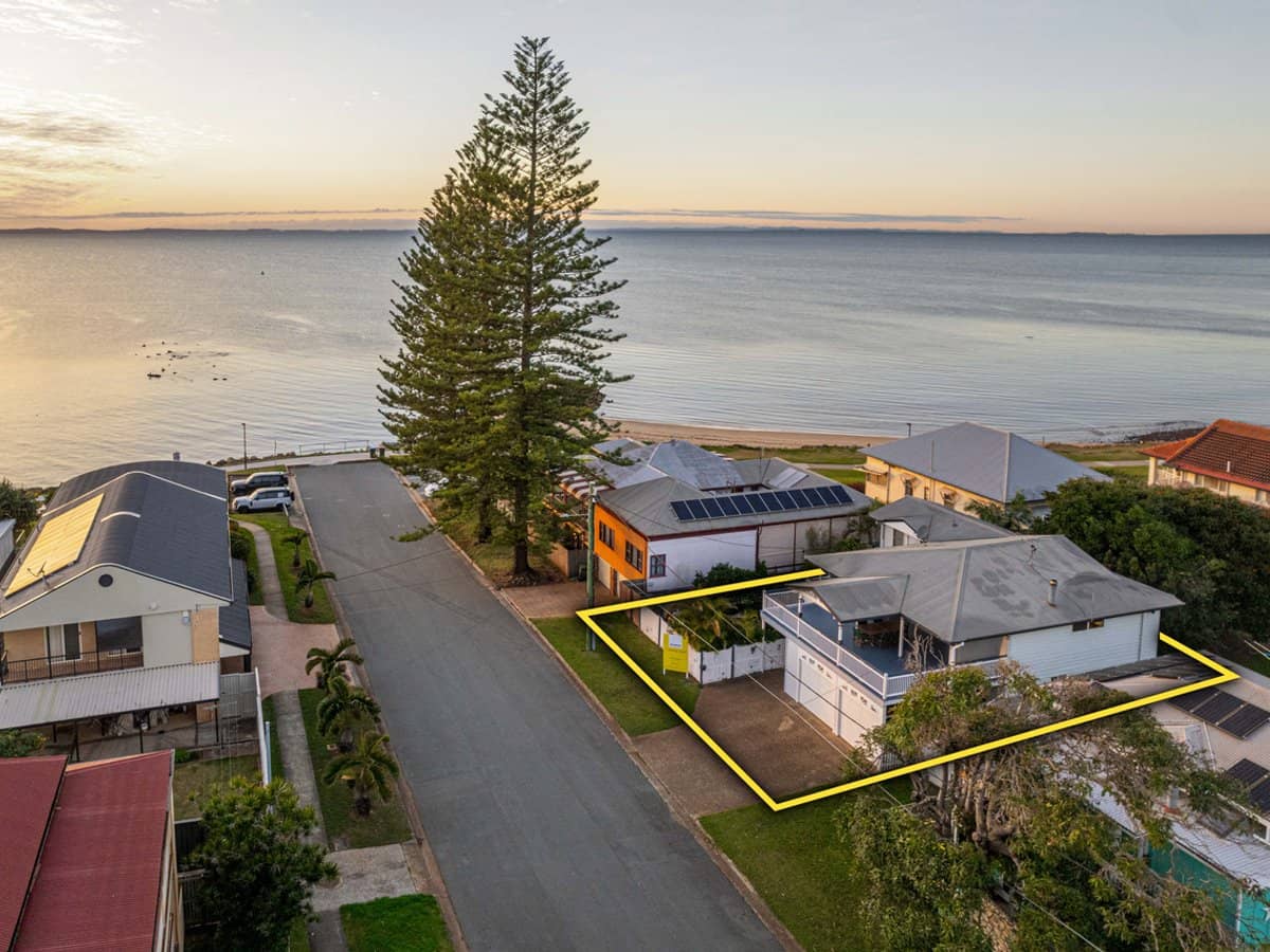 3 Shields Street, REDCLIFFE - Thumbnail 1