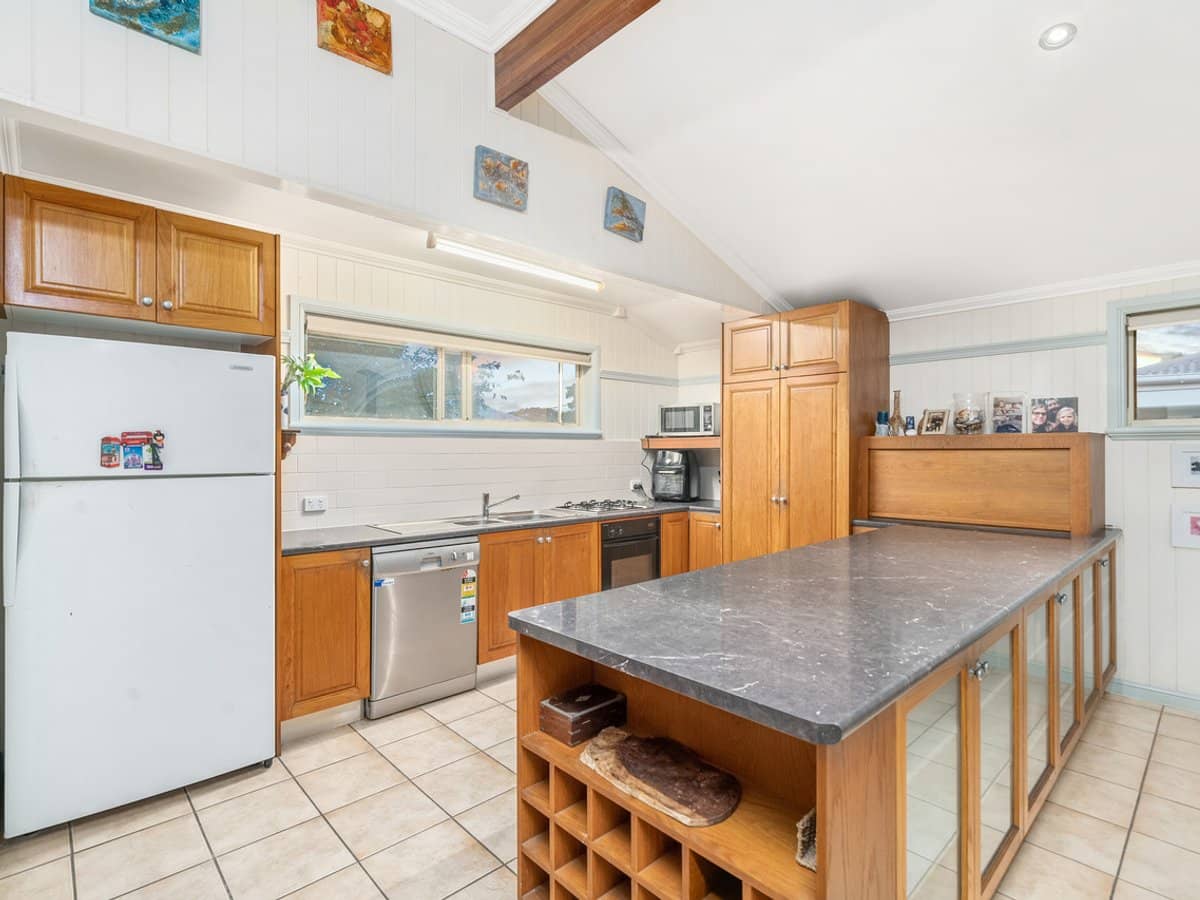 3 Shields Street, REDCLIFFE - Thumbnail 14