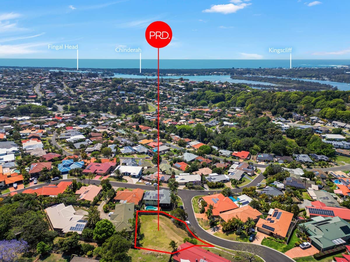 10 Kerry Court, BANORA POINT - Thumbnail 1
