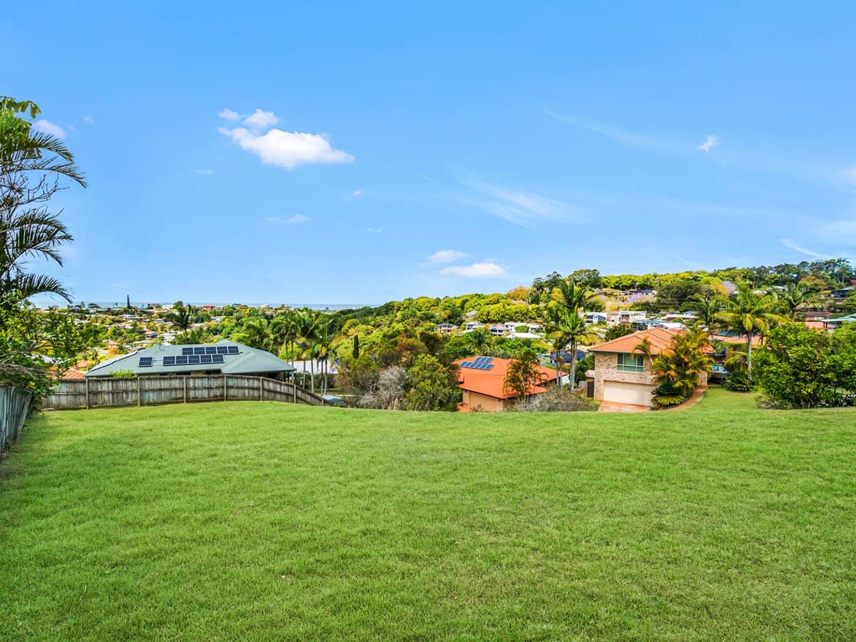 10 Kerry Court, BANORA POINT - Thumbnail 9