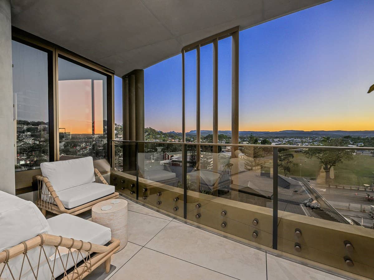 58 The Esplanade, Burleigh Heads - Thumbnail 4