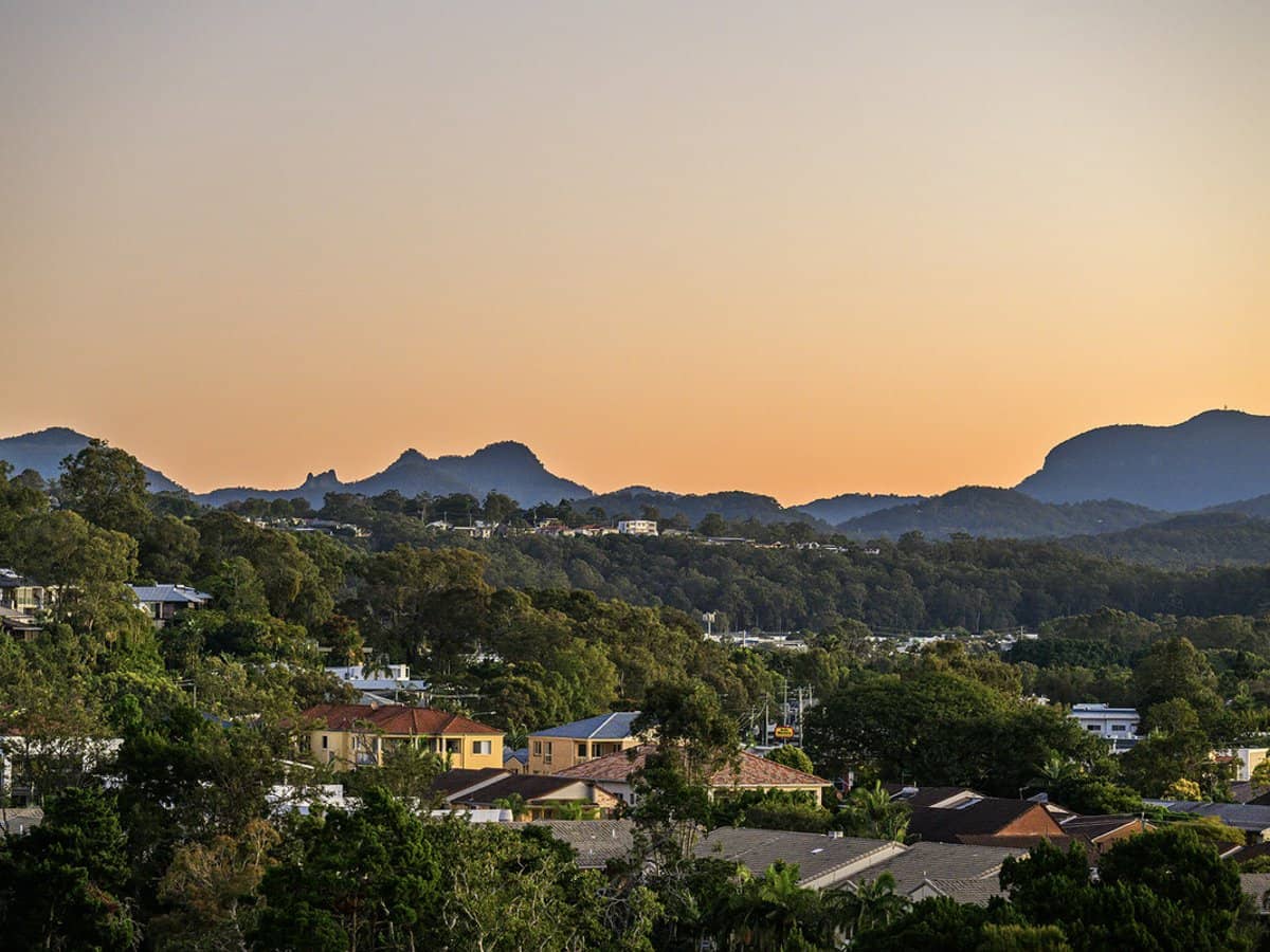 58 The Esplanade, Burleigh Heads - Thumbnail 6