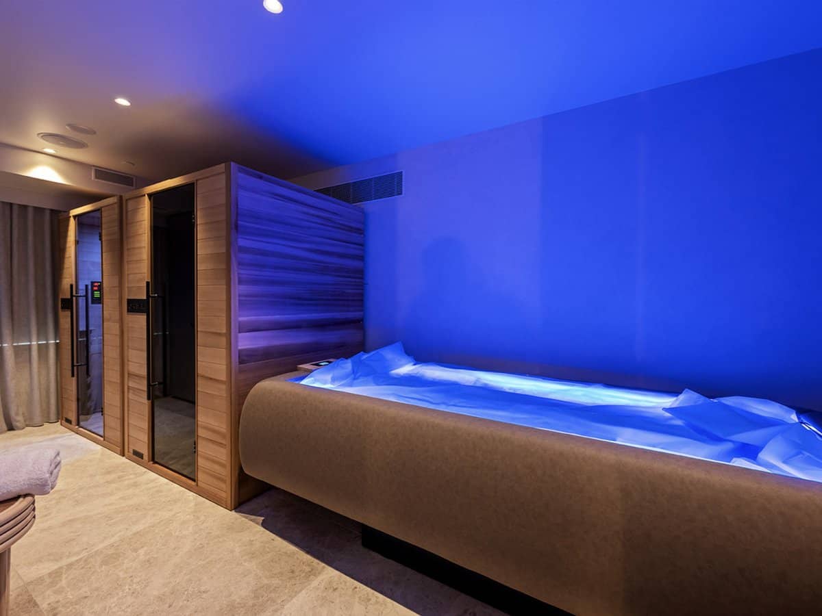 58 The Esplanade, Burleigh Heads - Thumbnail 17