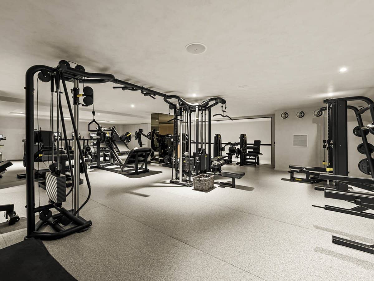 58 The Esplanade, Burleigh Heads - Thumbnail 23