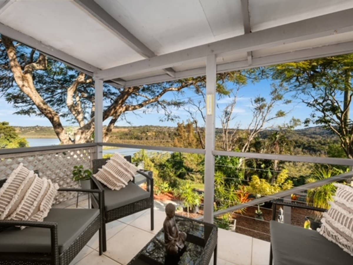 36 Broadwater Esplanade, BILAMBIL HEIGHTS - Thumbnail 3