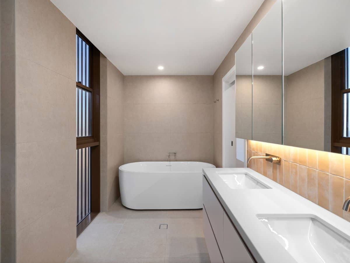 16-20 Woodcliffe Crescent, Woody Point - Thumbnail 18