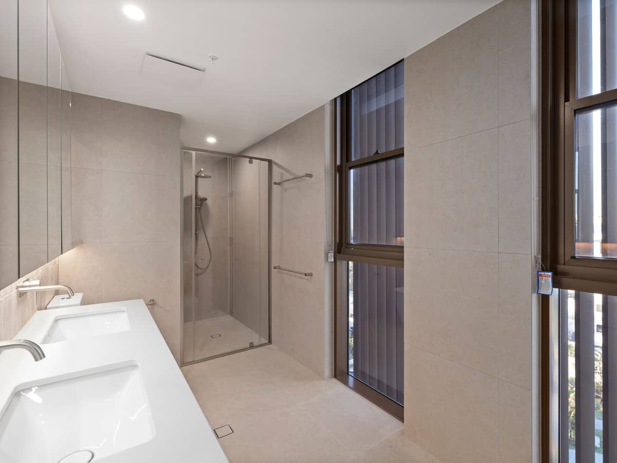 16-20 Woodcliffe Crescent, Woody Point - Thumbnail 19