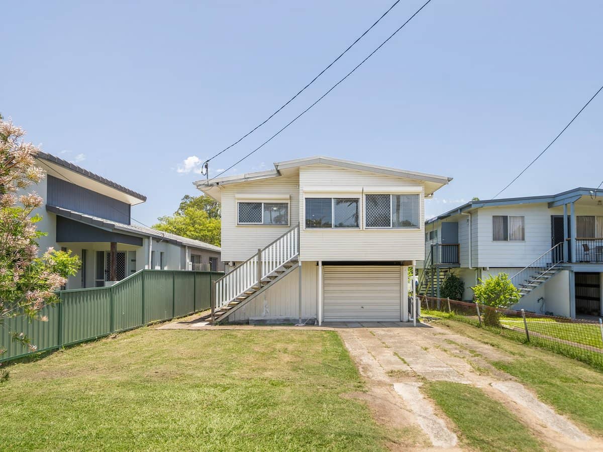 15 O'Connell Street, REDCLIFFE - Thumbnail 1