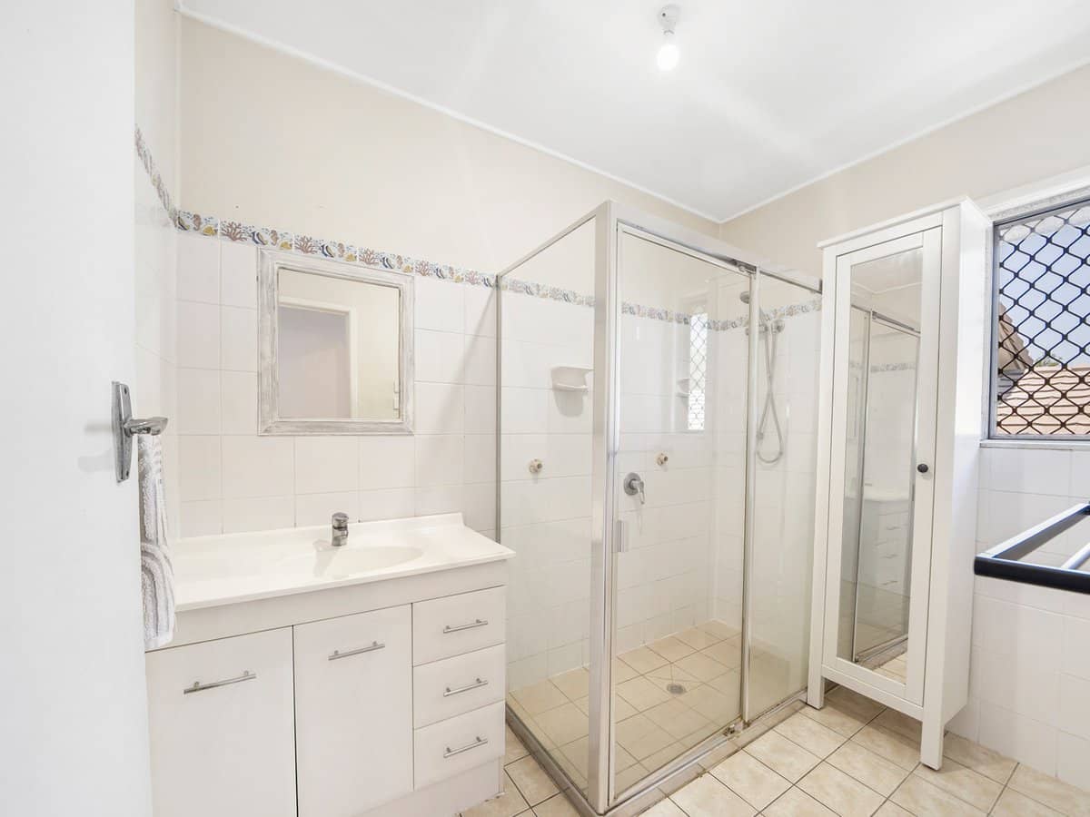 15 O'Connell Street, REDCLIFFE - Thumbnail 8