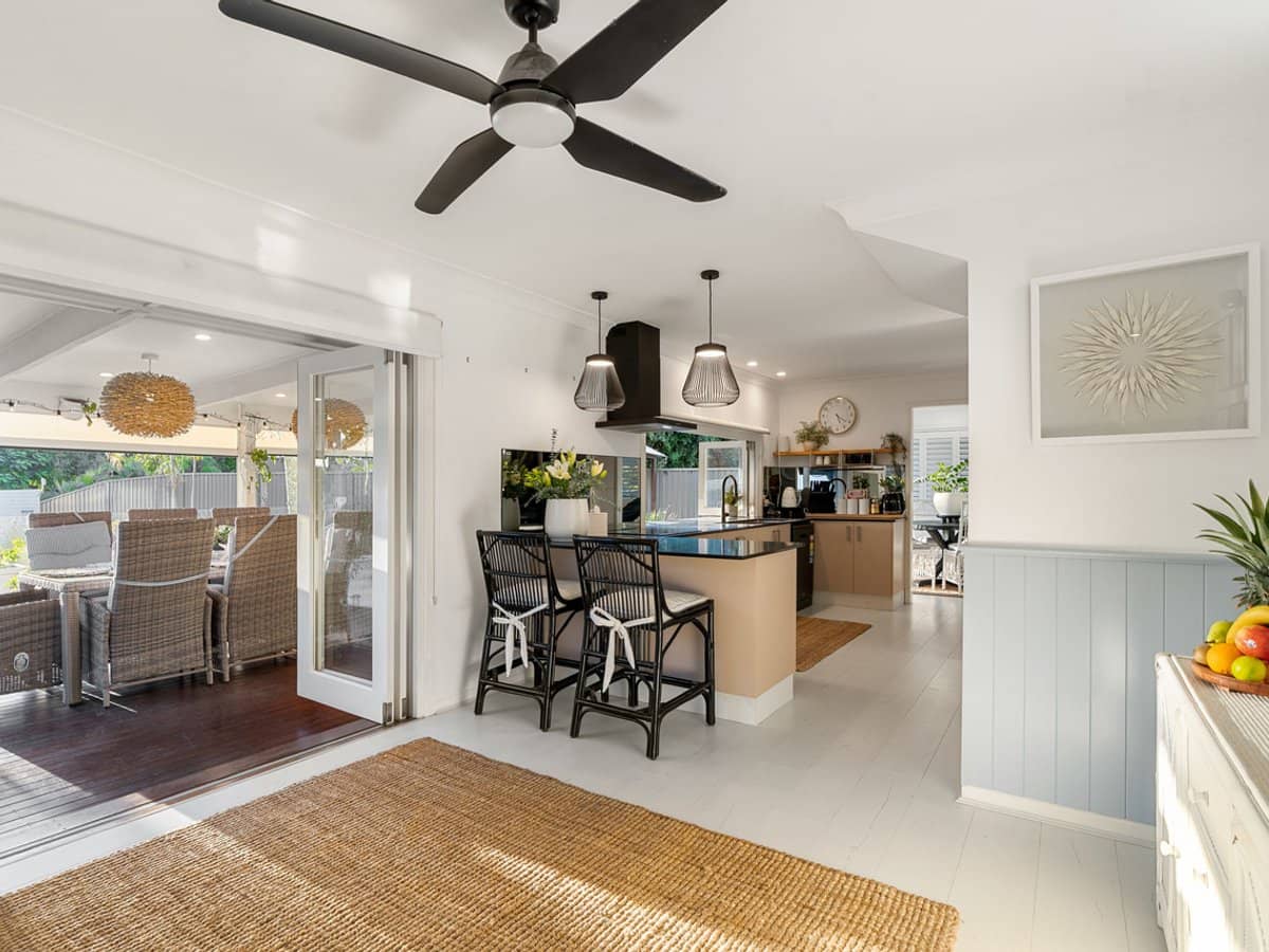 20 Bermuda St, BROADBEACH WATERS - Thumbnail 11