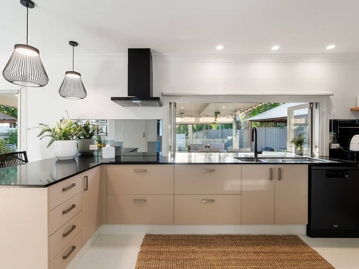 20 Bermuda St, BROADBEACH WATERS - Thumbnail 12