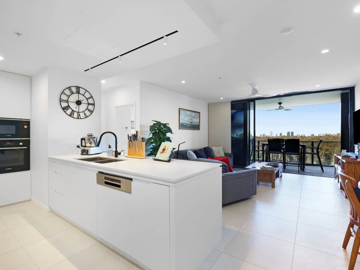 20 Executive Drive, Burleigh Waters - Thumbnail 4
