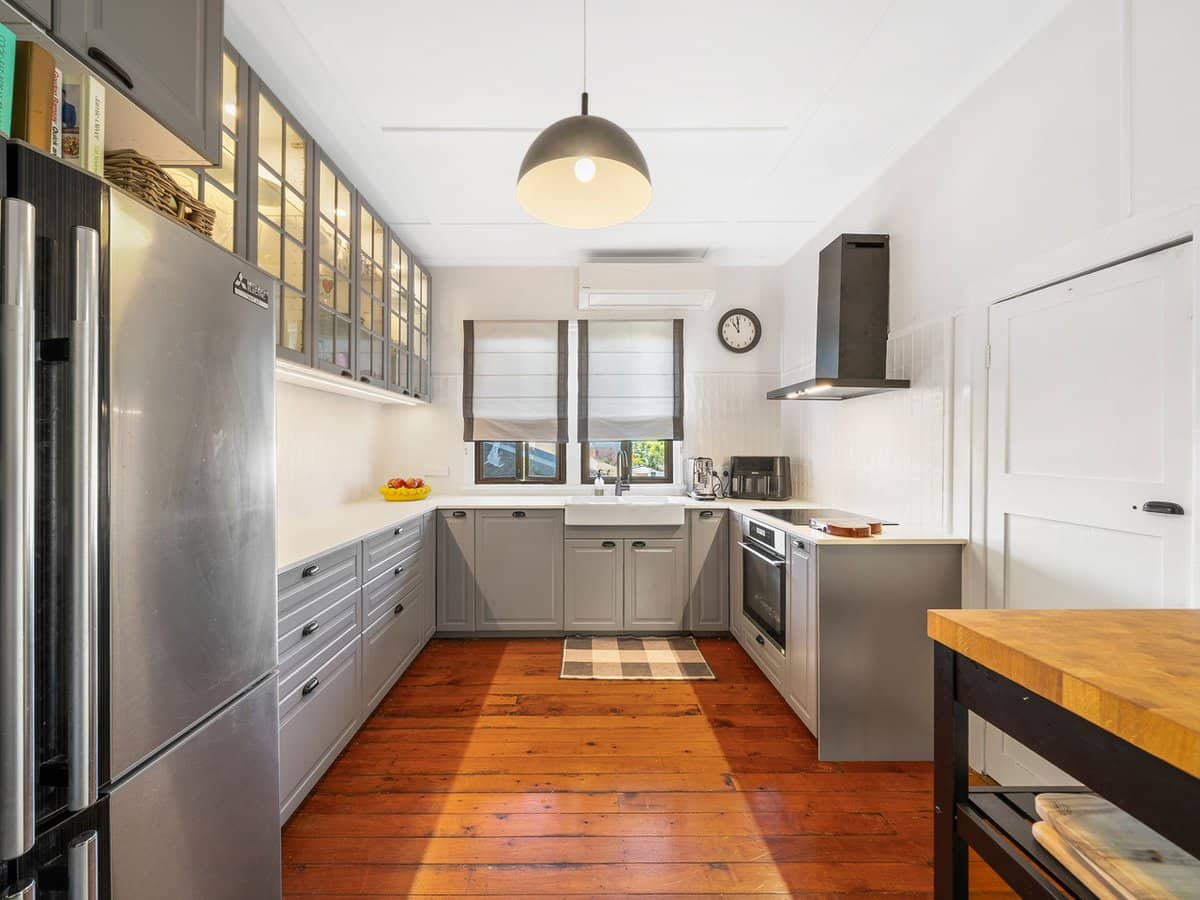 212 Oxley Avenue, MARGATE - Thumbnail 3