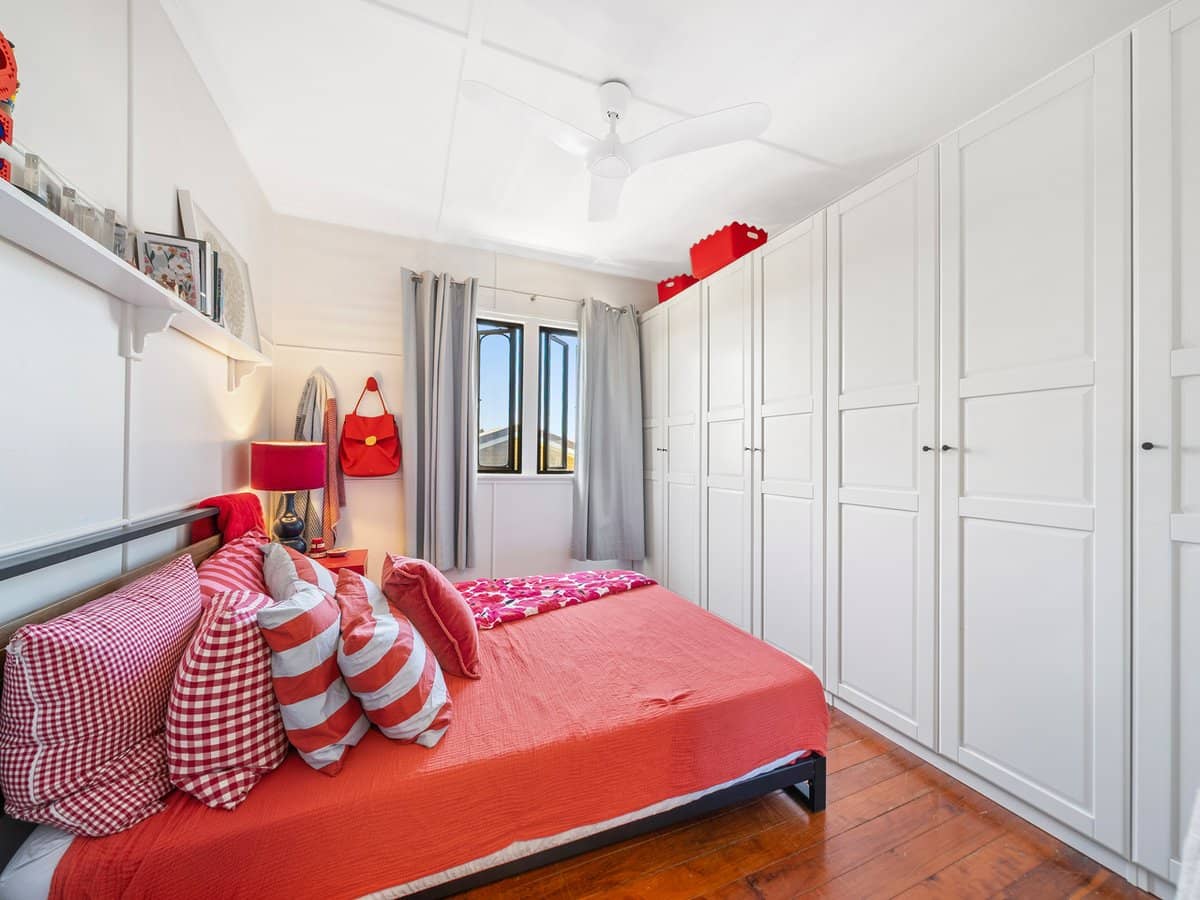 212 Oxley Avenue, MARGATE - Thumbnail 9