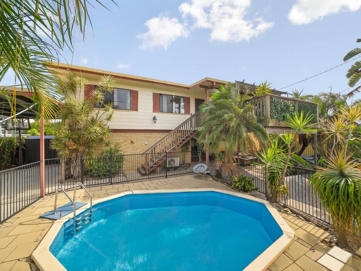 1 Hinton Street, REDCLIFFE - Thumbnail 1