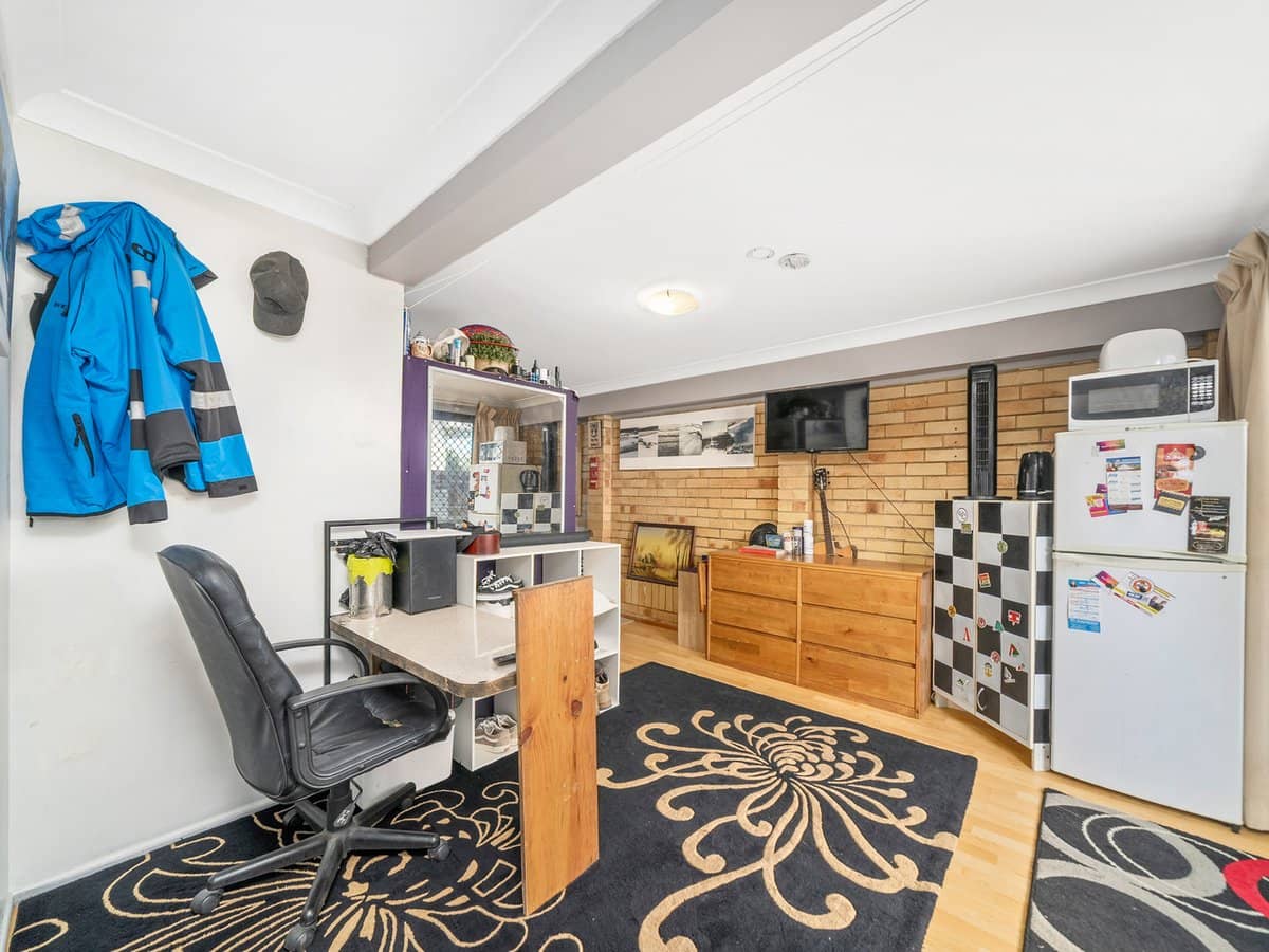 1 Hinton Street, REDCLIFFE - Thumbnail 14