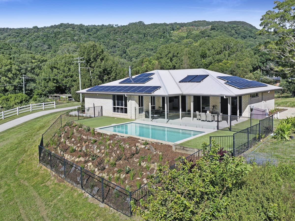 1310 Currumbin Creek Road, Currumbin Valley - Thumbnail 2