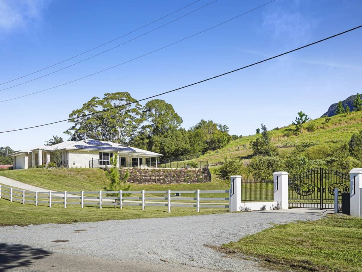 1310 Currumbin Creek Road, Currumbin Valley - Thumbnail 11