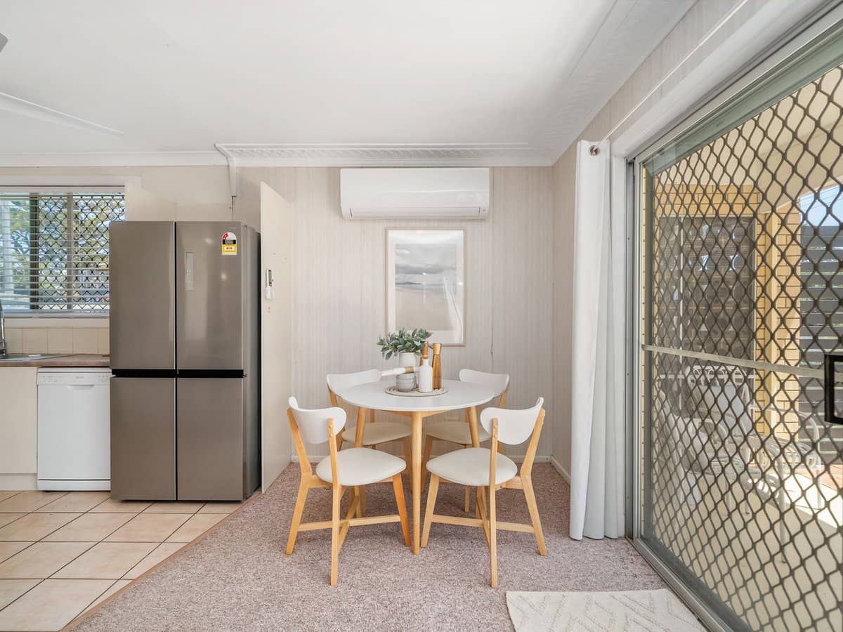 15 Thurecht Parade, SCARBOROUGH - Thumbnail 11