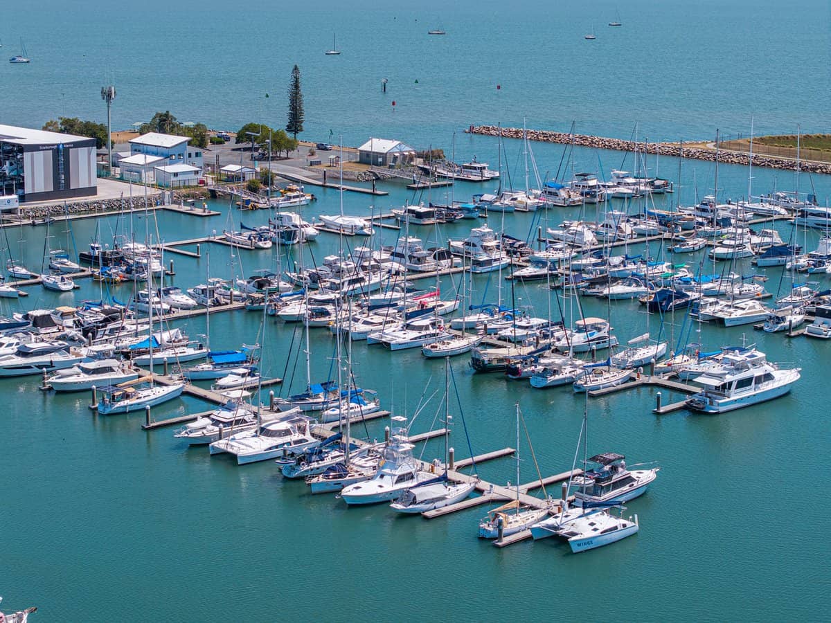 15 Thurecht Parade, SCARBOROUGH - Thumbnail 25