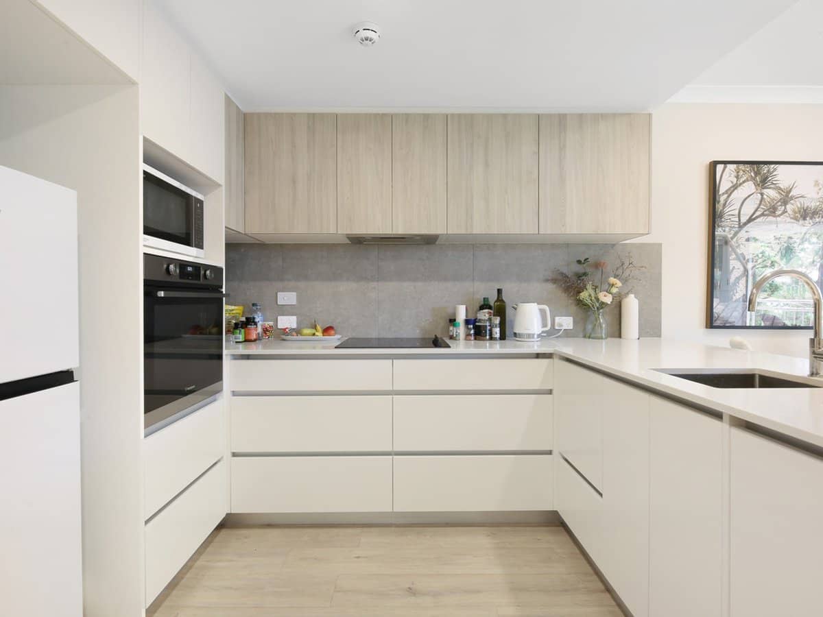 220 The Esplanade, Burleigh Heads - Thumbnail 7