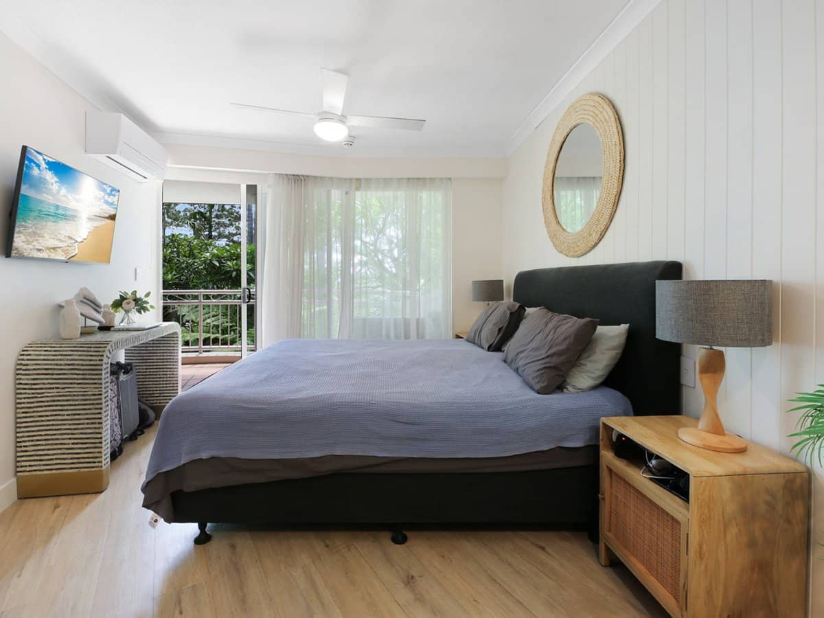 220 The Esplanade, Burleigh Heads - Thumbnail 15