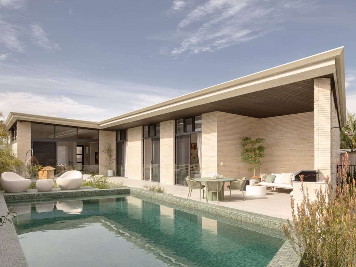 27 Manakin Avenue, Burleigh Waters - Thumbnail 8