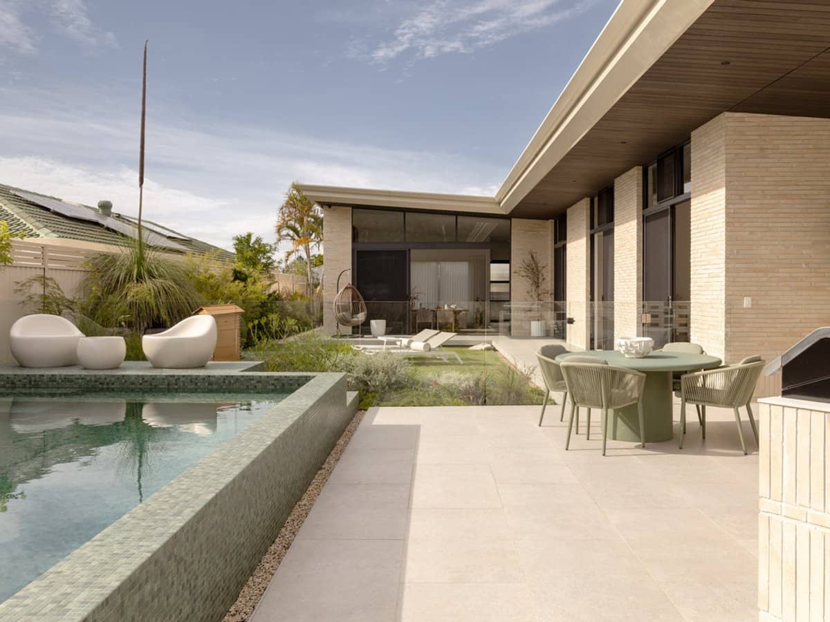 27 Manakin Avenue, Burleigh Waters - Thumbnail 21