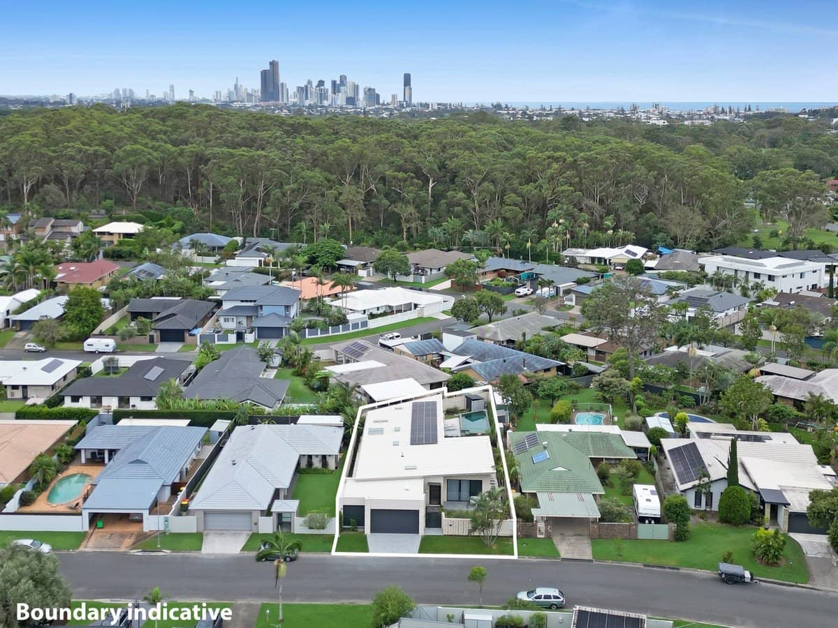 27 Manakin Avenue, Burleigh Waters - Thumbnail 32