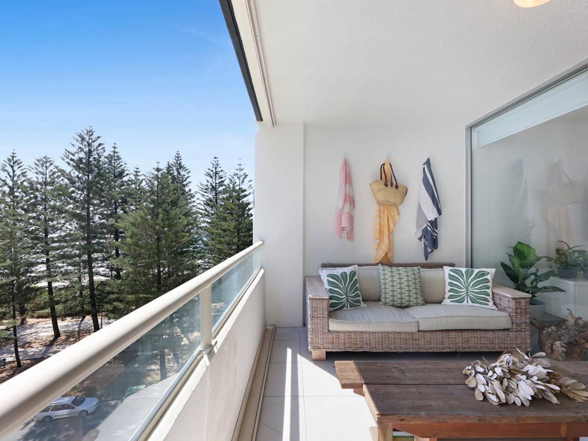 100 The Esplanade, Burleigh Heads - Thumbnail 8