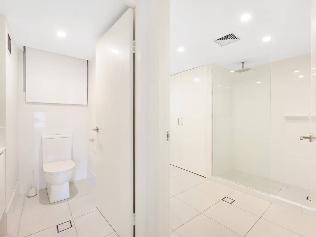 100 The Esplanade, Burleigh Heads - Thumbnail 12