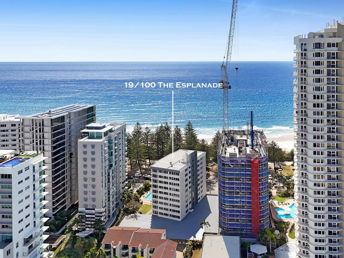 100 The Esplanade, Burleigh Heads - Thumbnail 25