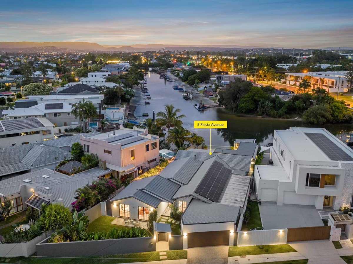 5 Fiesta Avenue, ISLE OF CAPRI - Thumbnail 16