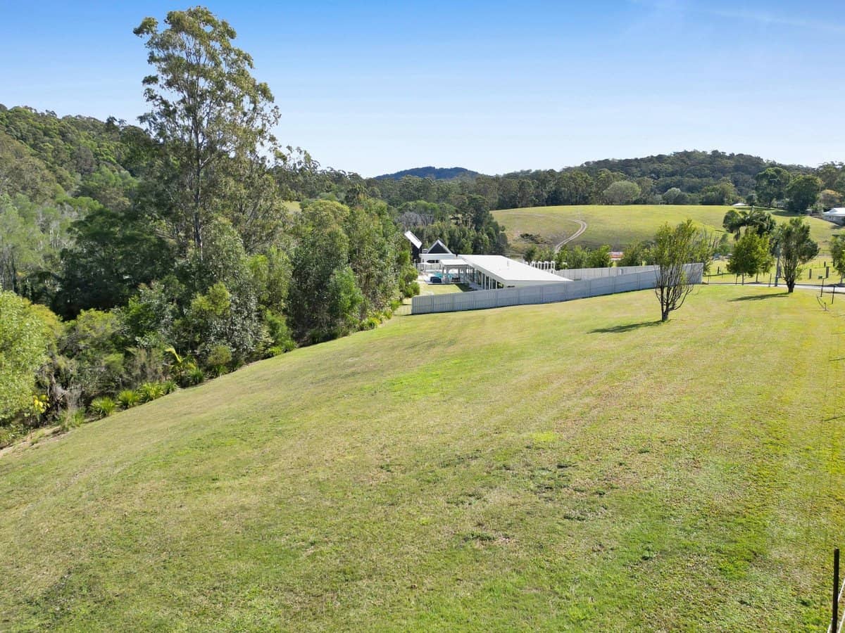 14 Tally Springs Drive, Tallebudgera - Thumbnail 8