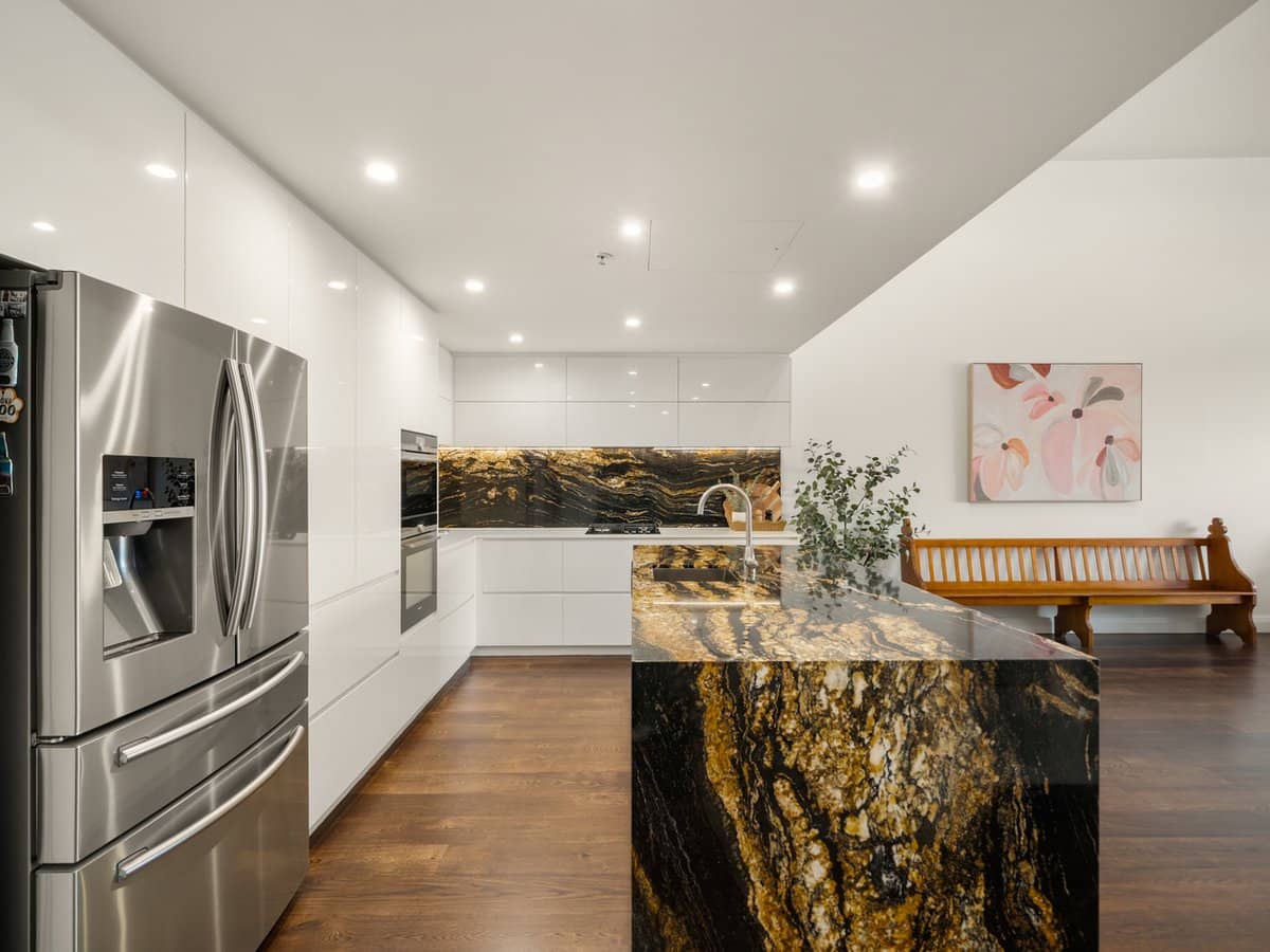 99 Marine Parade, REDCLIFFE - Thumbnail 5