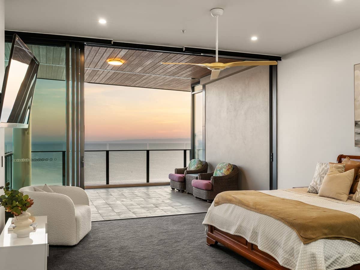 99 Marine Parade, REDCLIFFE - Thumbnail 16