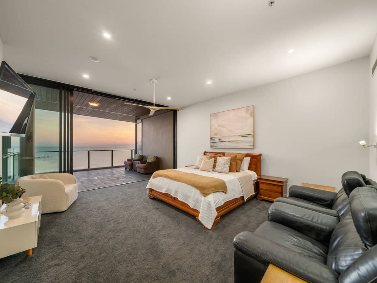 99 Marine Parade, REDCLIFFE - Thumbnail 17