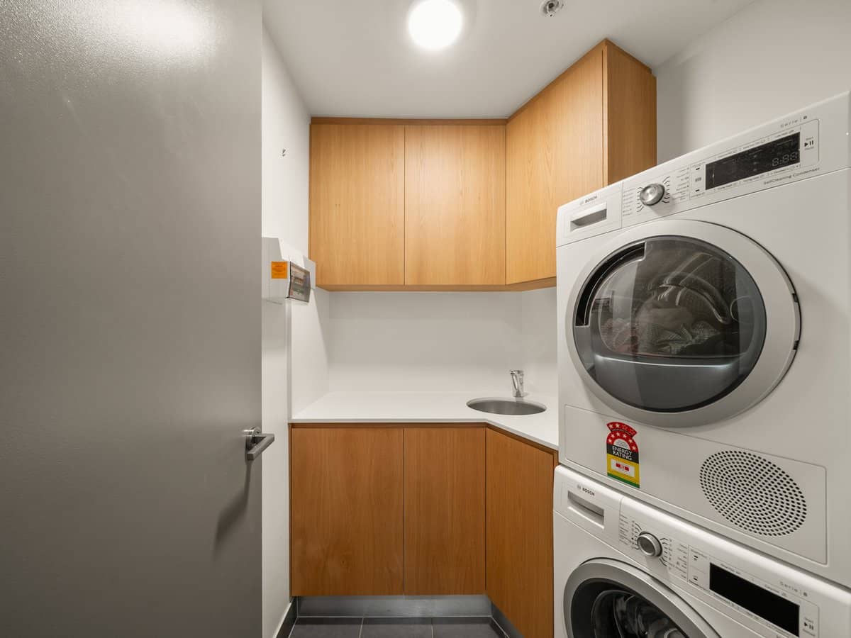 99 Marine Parade, REDCLIFFE - Thumbnail 27