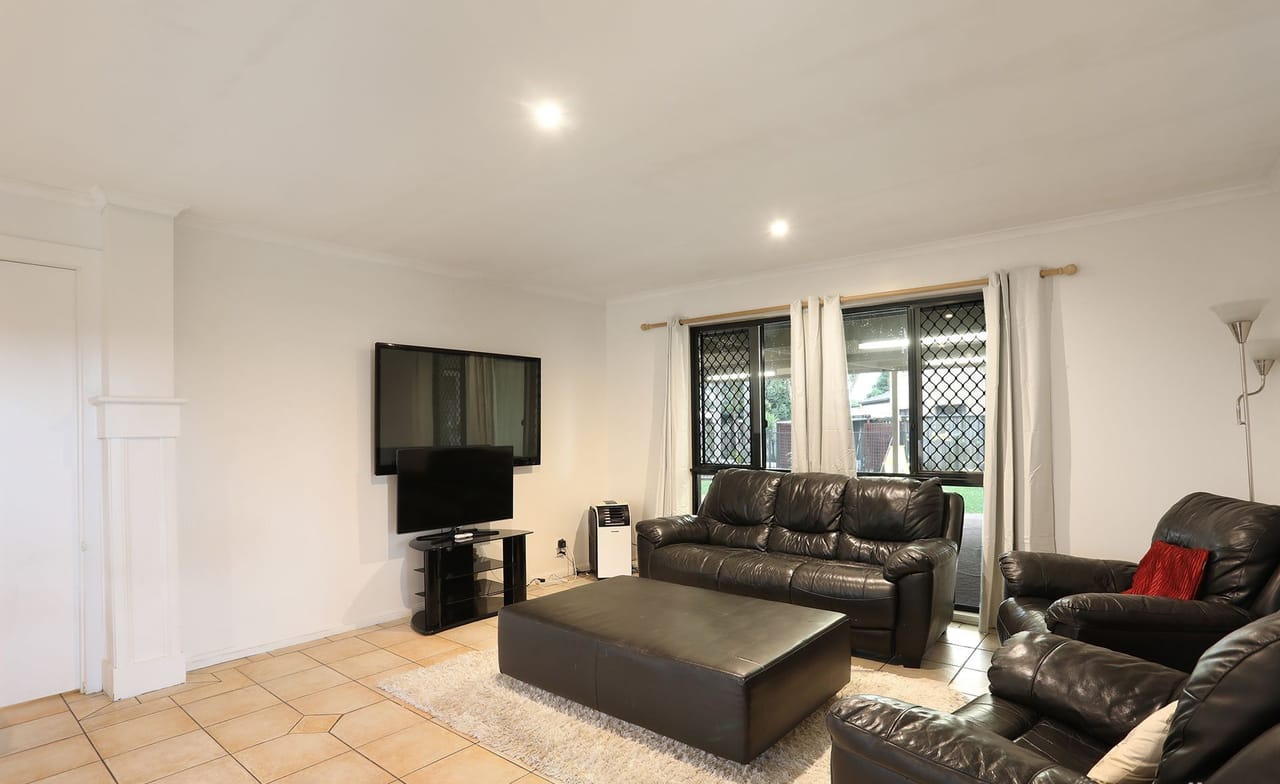 51 Coronet Crescent, Burleigh Waters - Thumbnail 5