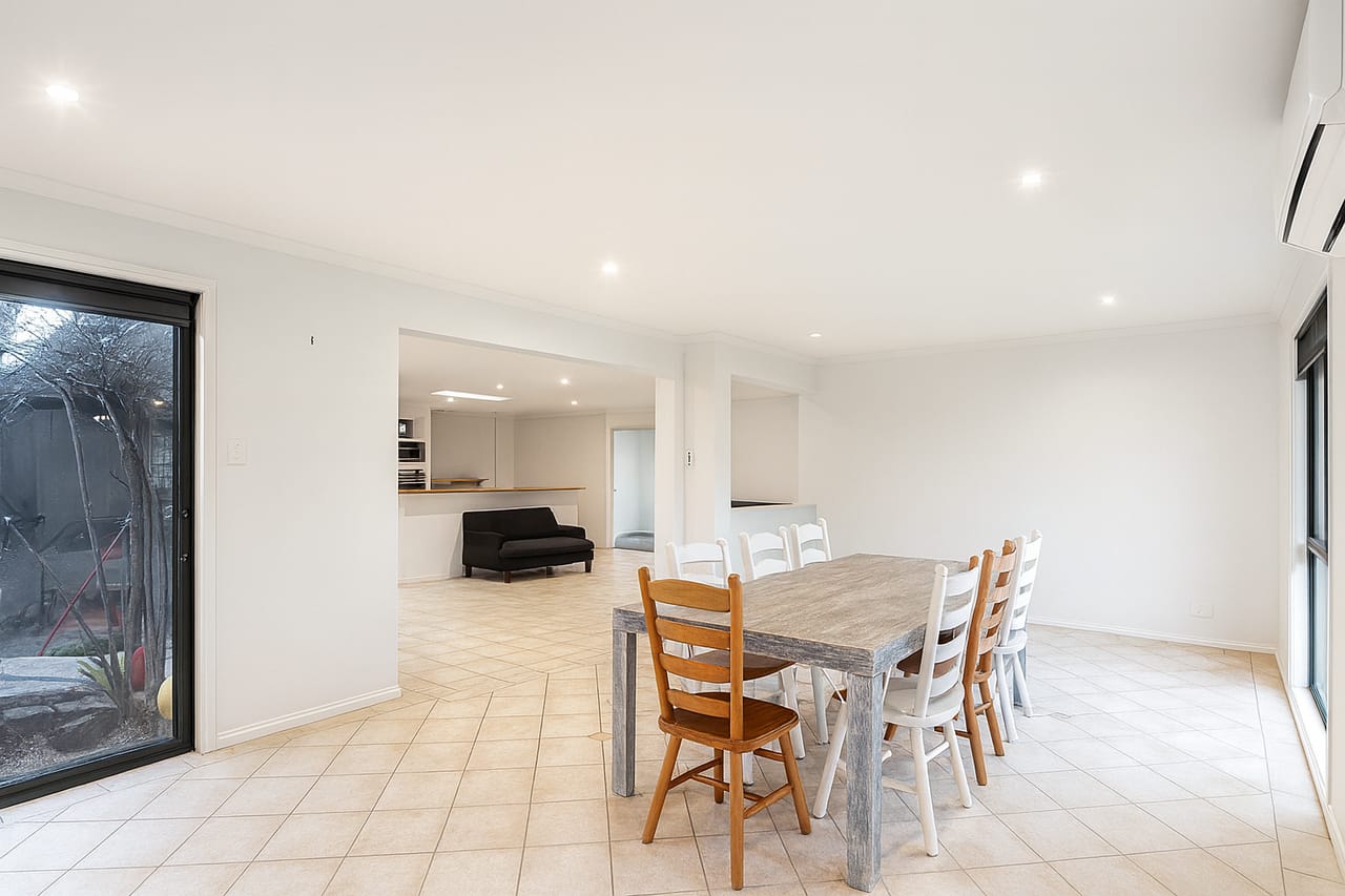 51 Coronet Crescent, Burleigh Waters - Thumbnail 7