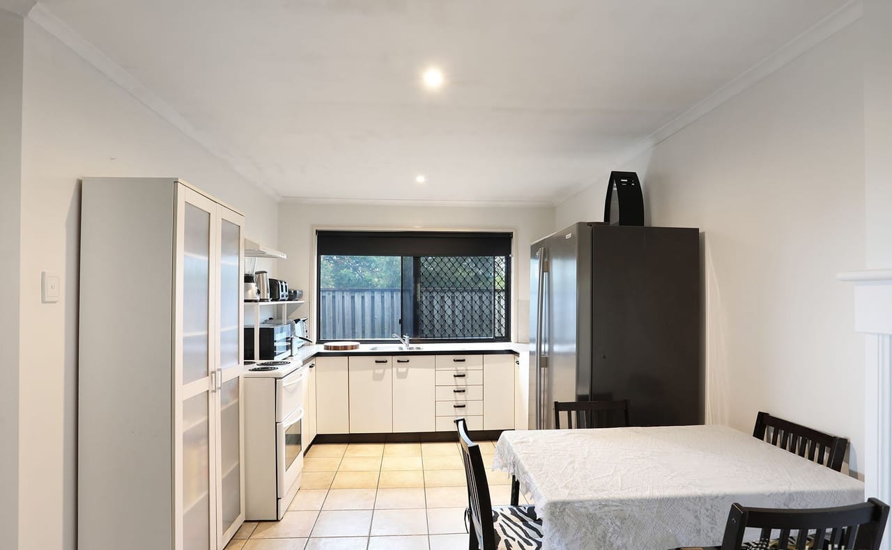 51 Coronet Crescent, Burleigh Waters - Thumbnail 9