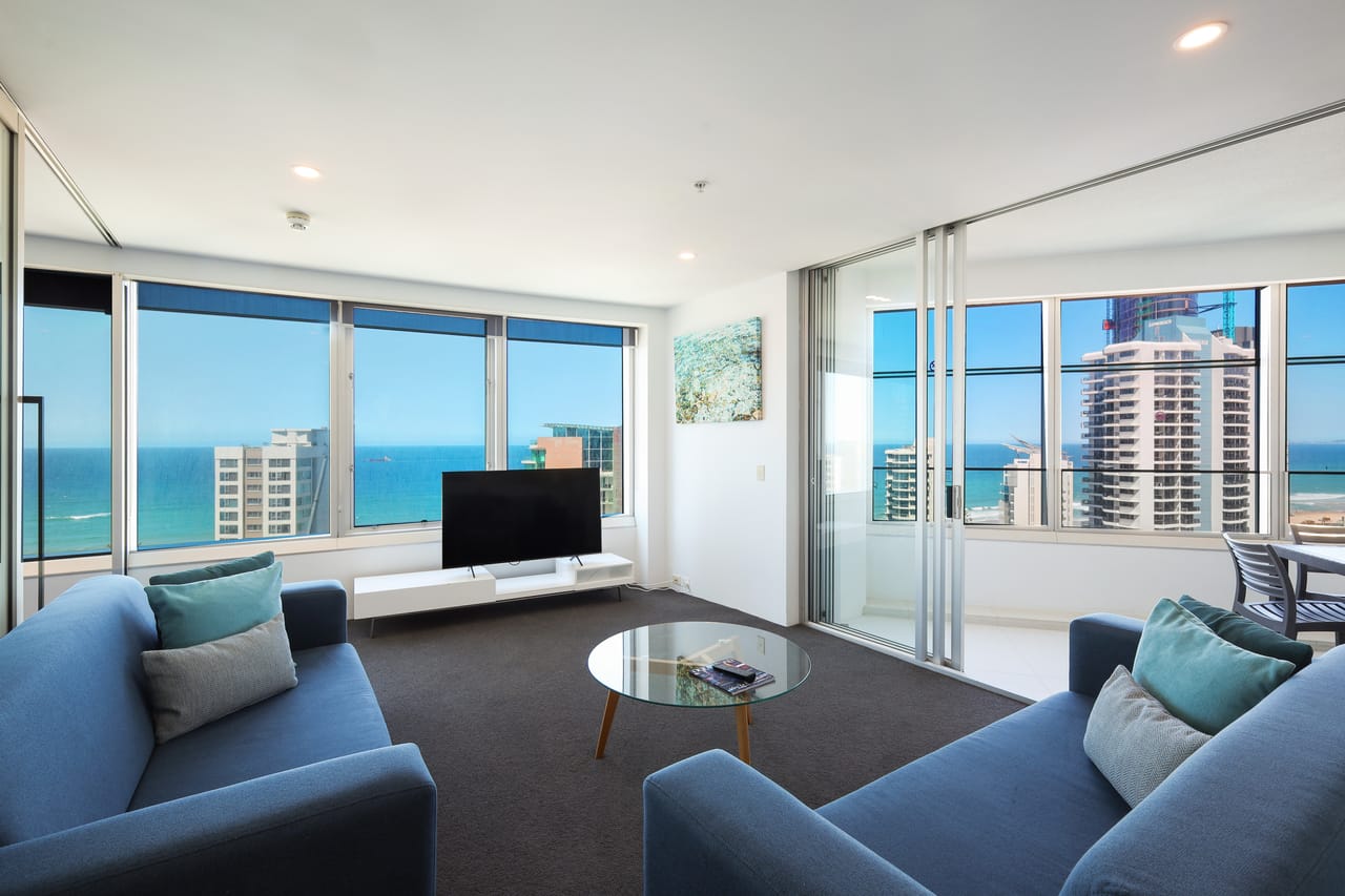 9 Hamilton Avenue, SURFERS PARADISE - Thumbnail 5