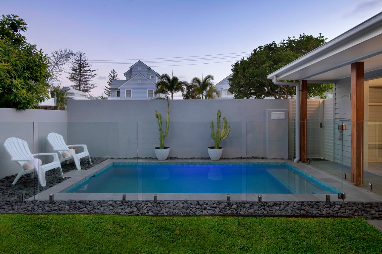 17 Francis Street, MERMAID BEACH - Thumbnail 11