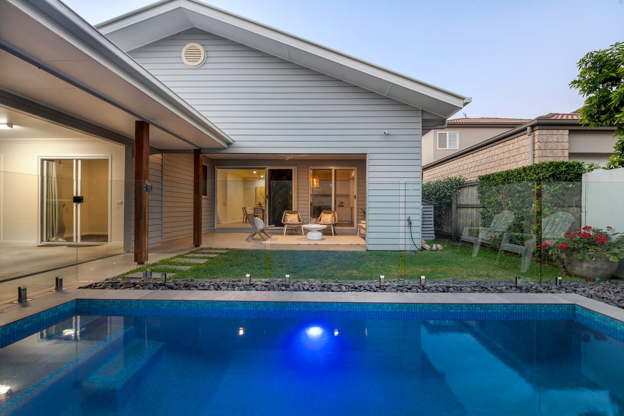 17 Francis Street, MERMAID BEACH - Thumbnail 12