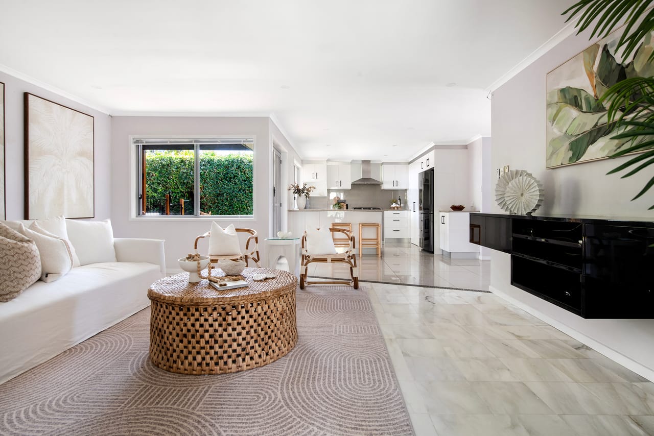 321 Rio Vista Boulevard, MERMAID WATERS - Thumbnail 3