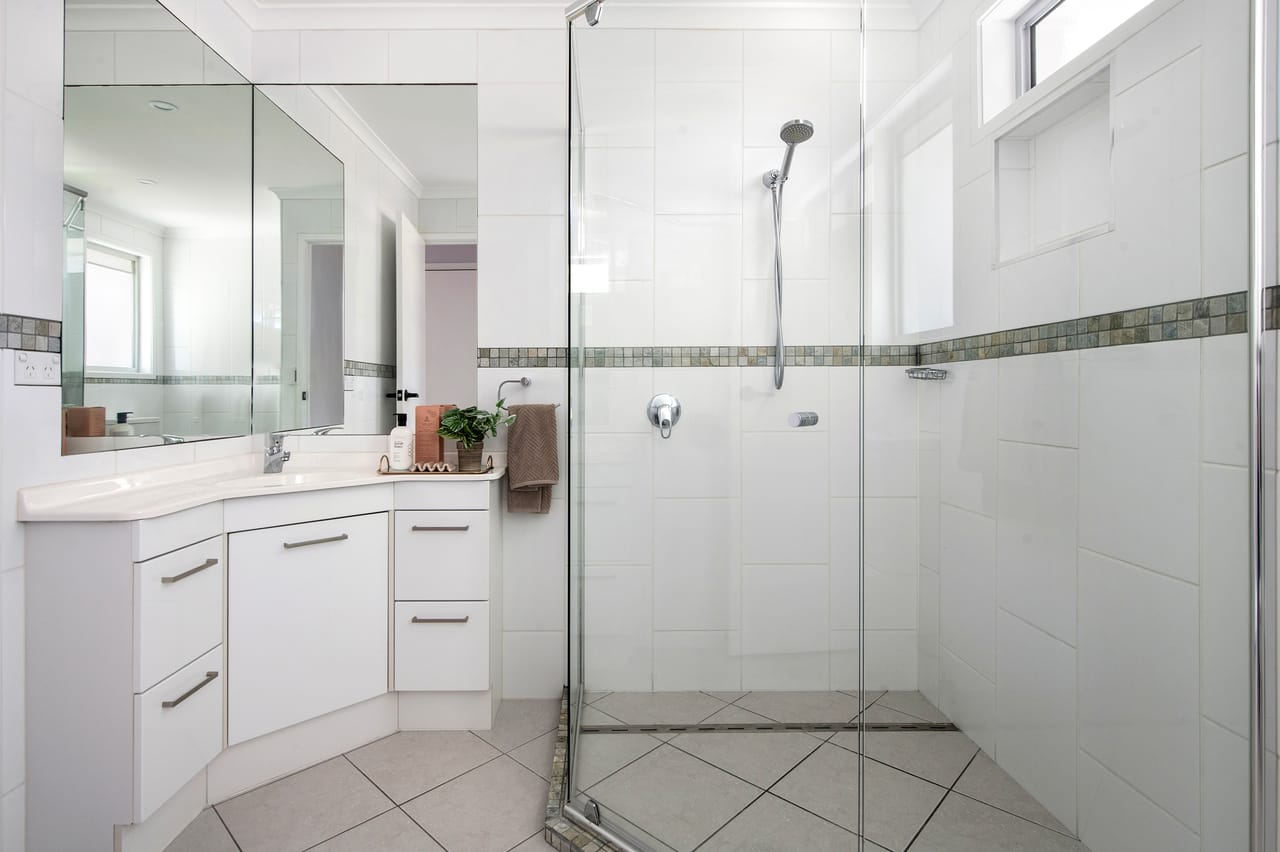 321 Rio Vista Boulevard, MERMAID WATERS - Thumbnail 10